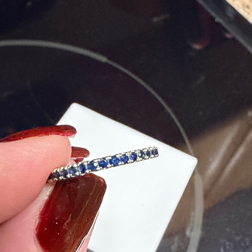 Elegant Sapphire Silver Band Ring